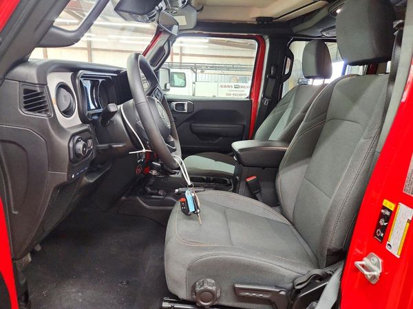 2025 JEEP WRANGLER