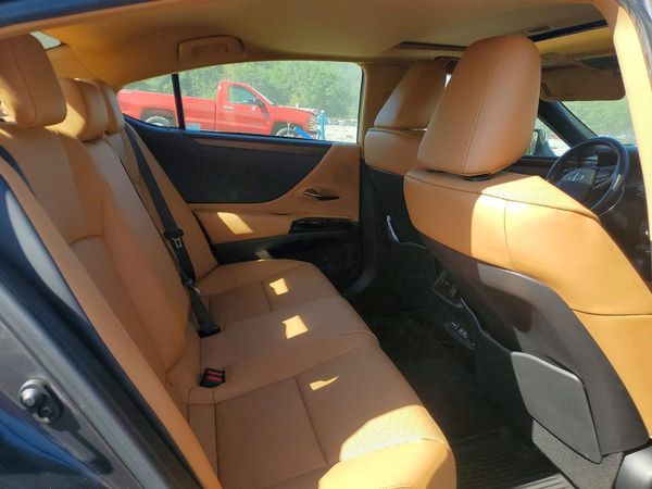 2025 LEXUS ES 350