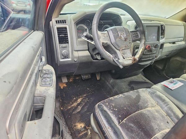 2019 RAM 1500 SLT