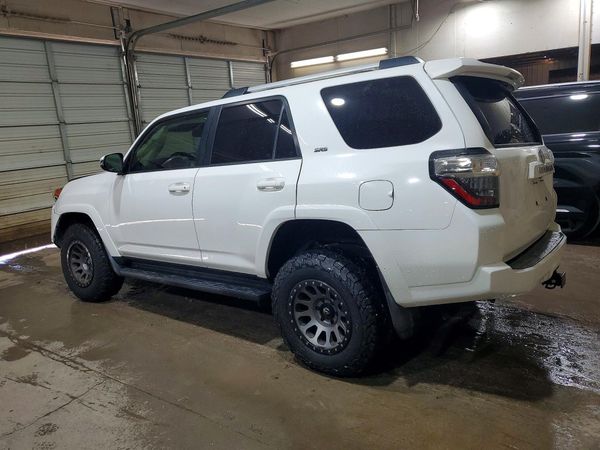 2020 TOYOTA 4RUNNER