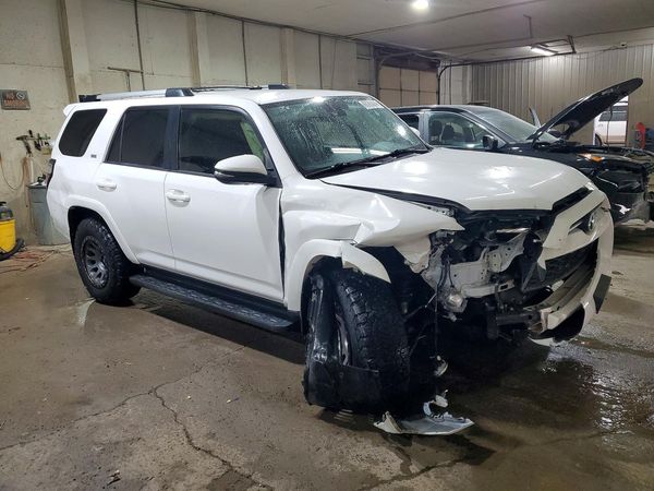 2020 TOYOTA 4RUNNER