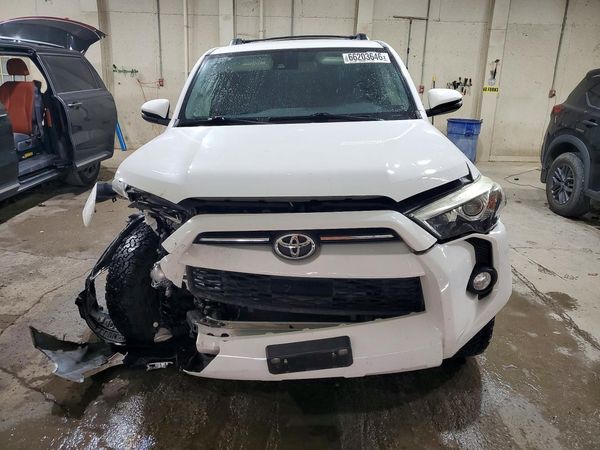 2020 TOYOTA 4RUNNER