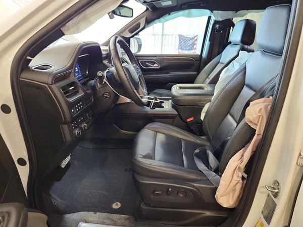 2023 CHEVROLET SUBURBAN Z71 — DENT