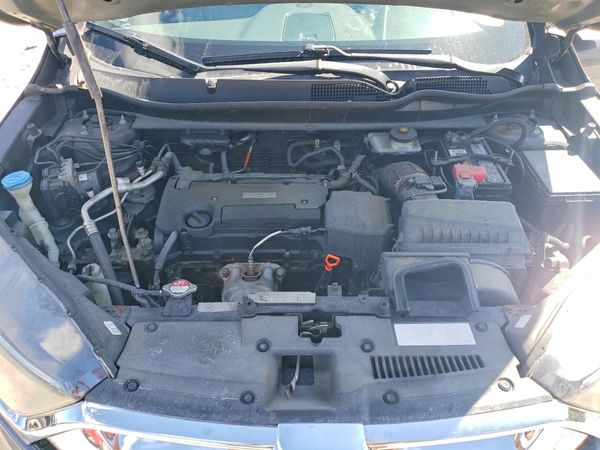 2017 HONDA CRV LX — Engine bay