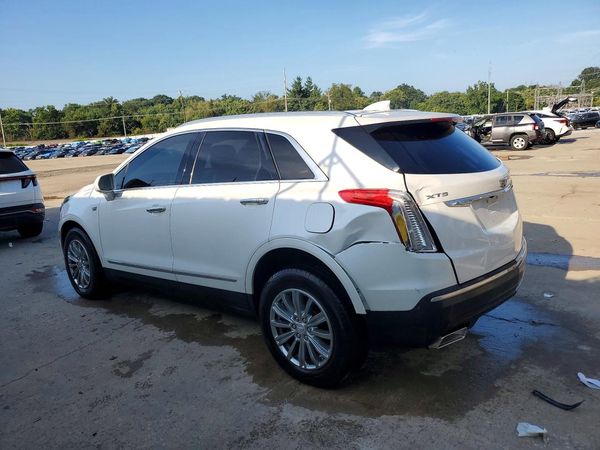 2017 CADILLAC XT5 Luxury