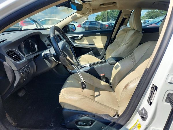 2017 VOLVO S60 Dynamic