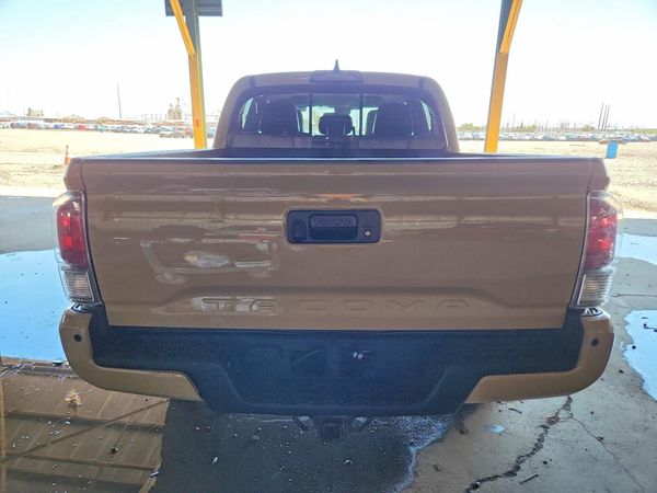 2018 TOYOTA TACOMA