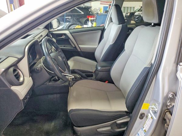 2016 TOYOTA RAV4 XLE (M Grade)
