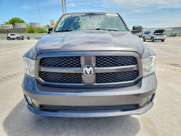 2018 RAM 1500 ST