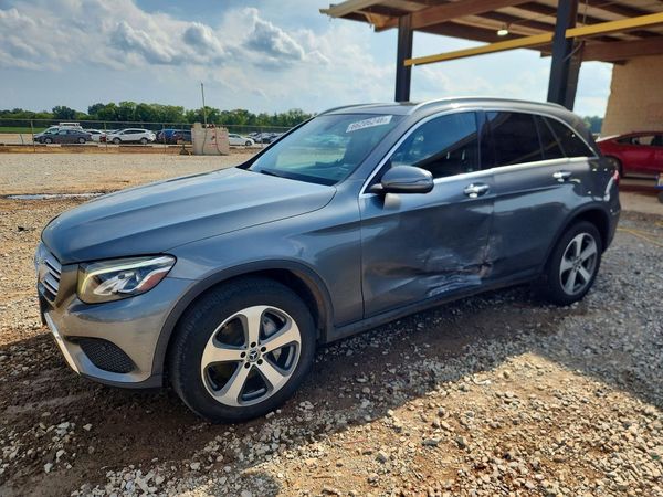 2017 MERCEDES-BENZ GLC