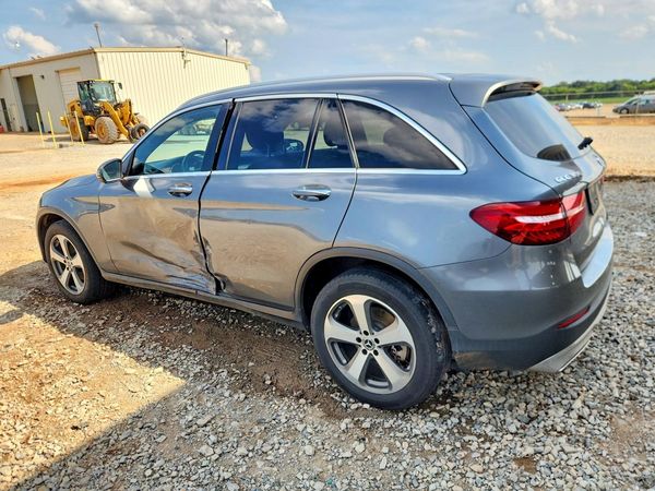 2017 MERCEDES-BENZ GLC