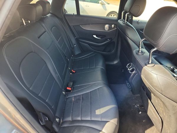 2017 MERCEDES-BENZ GLC