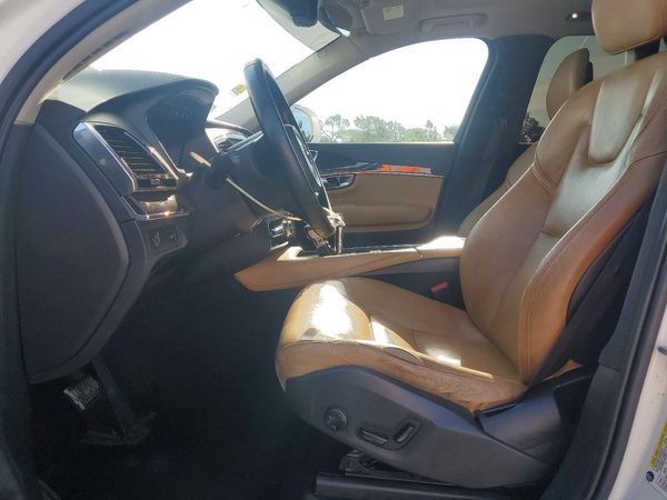 2016 VOLVO XC90