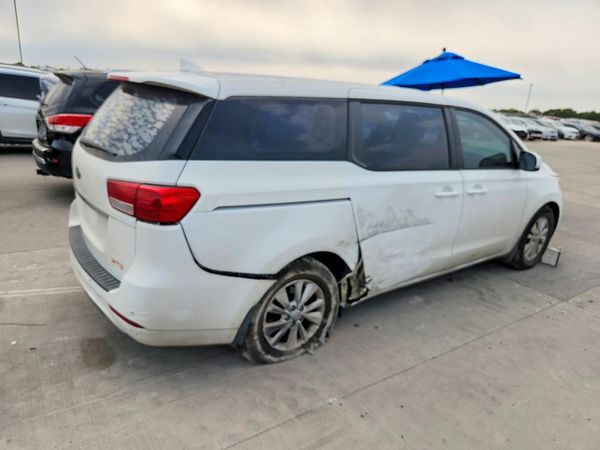 2015 KIA SEDONA