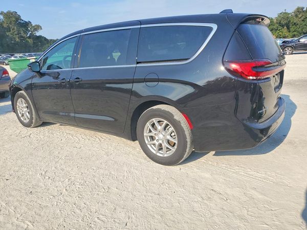 2027 CHRYSLER PACIFICA Select — DSRA