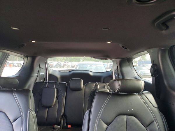 2027 CHRYSLER PACIFICA Select — SUVN
