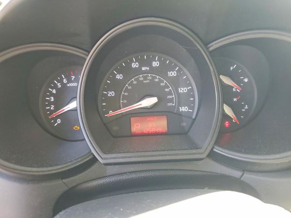 2014 KIA RIO