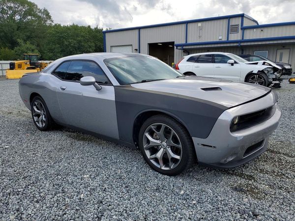 2017 DODGE CHALLENGER SXT