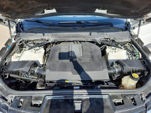 2016 LAND ROVER RANGEROVER SE