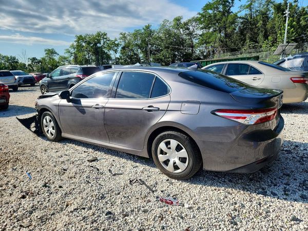 2019 TOYOTA CAMRY