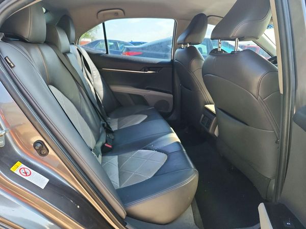 2019 TOYOTA CAMRY