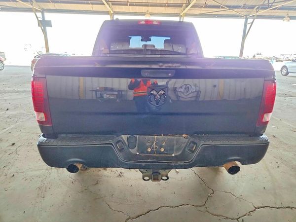 2015 RAM 1500 ST