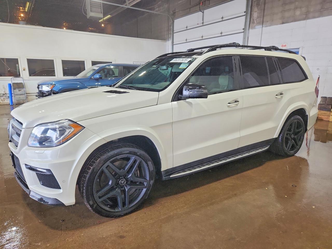 2014 MERCEDES-BENZ GL GL 550 4MATIC