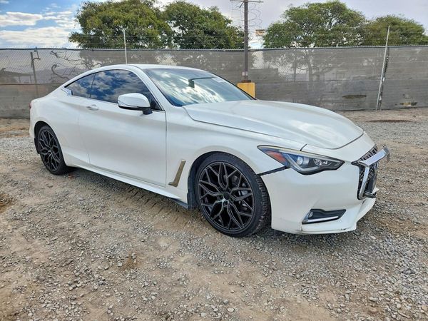 2017 INFINITI Q60