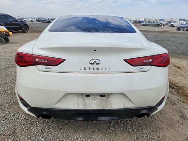 2017 INFINITI Q60