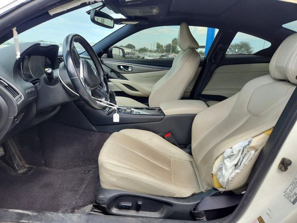 2017 INFINITI Q60