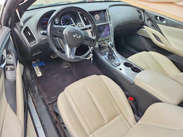 2017 INFINITI Q60