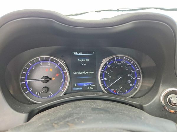2017 INFINITI Q60