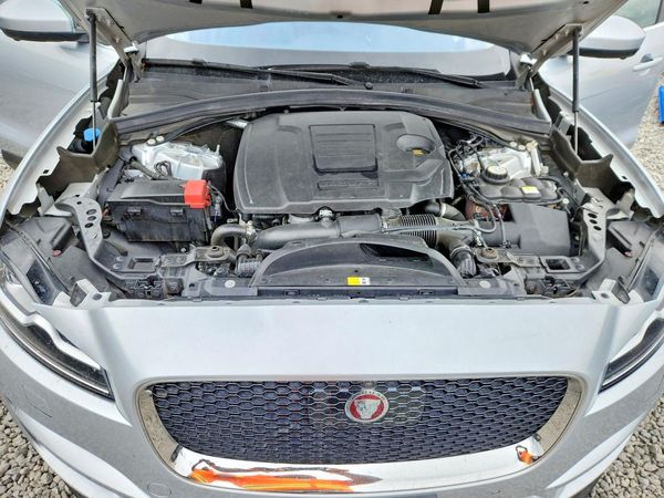 2019 JAGUAR F-PACE Prestige