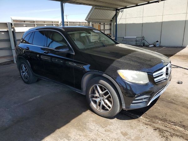 2016 MERCEDES-BENZ GLC GLC300