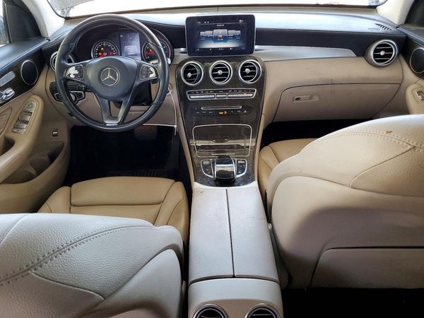 2016 MERCEDES-BENZ GLC GLC300