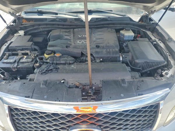 2016 INFINITI QX80