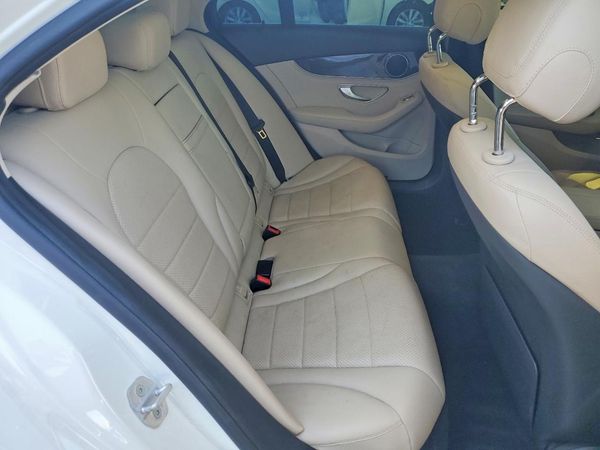 2016 MERCEDES-BENZ C C300