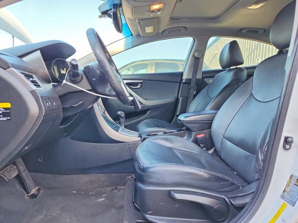 2012 HYUNDAI ELANTRA