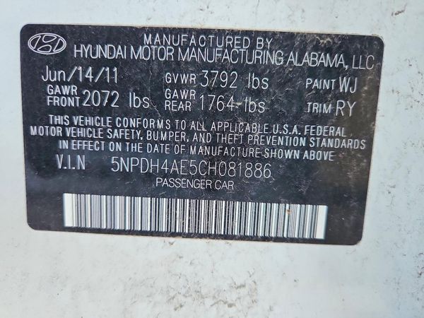 2012 HYUNDAI ELANTRA