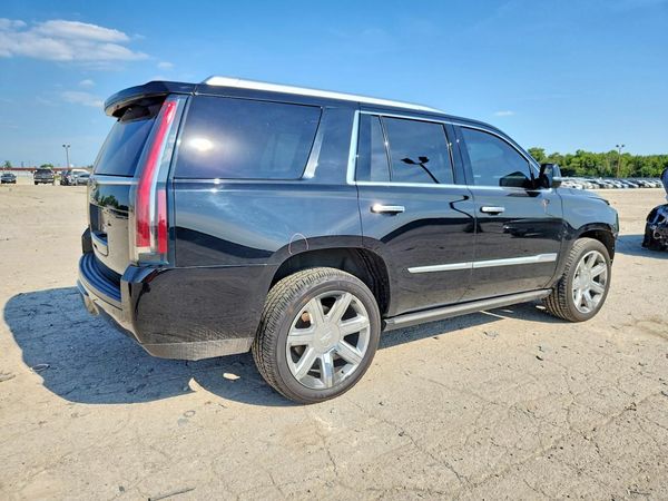 2016 CADILLAC ESCALADE Premium