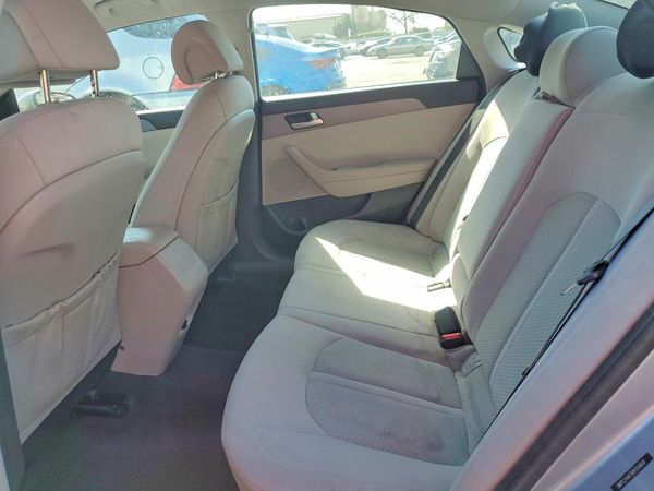 2017 HYUNDAI SONATA SE, Eco