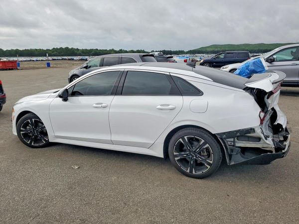 2022 KIA K5
