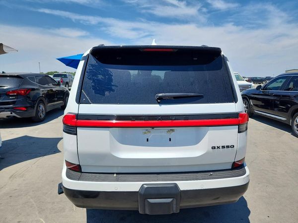 2024 LEXUS GX 550