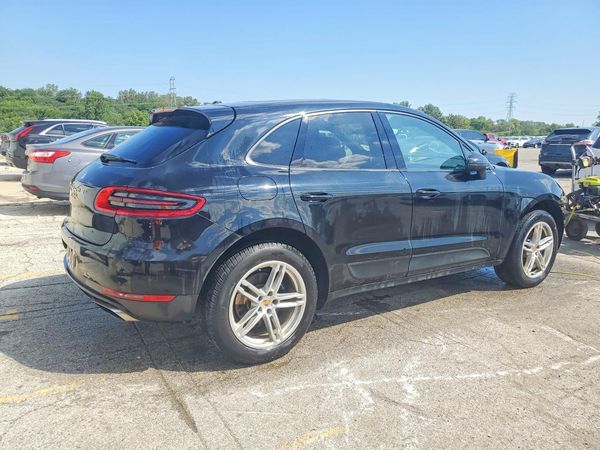 2017 PORSCHE MACAN