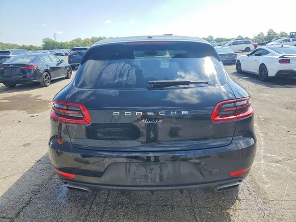 2017 PORSCHE MACAN