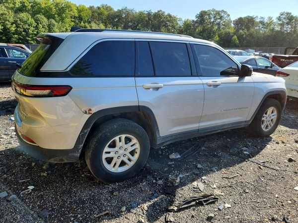 2023 JEEP GRAND CHEROKEE Laredo, Altitude