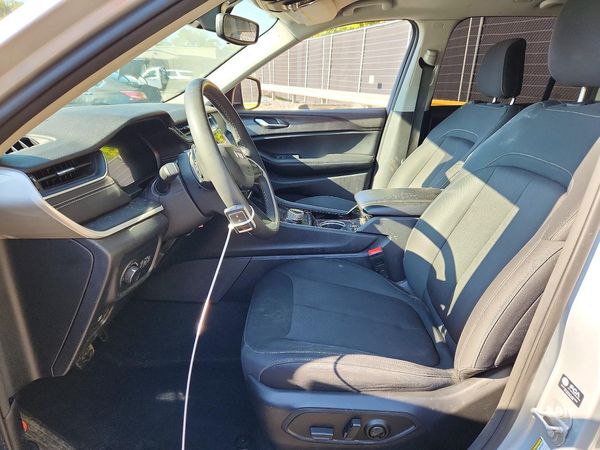 2023 JEEP GRAND CHEROKEE Laredo, Altitude
