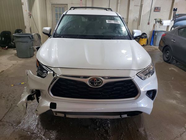 2022 TOYOTA HIGHLANDER