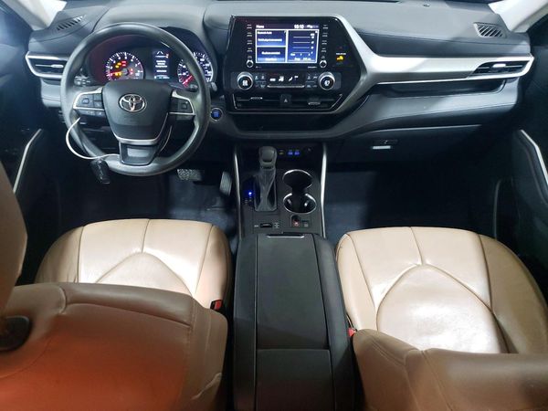 2022 TOYOTA HIGHLANDER