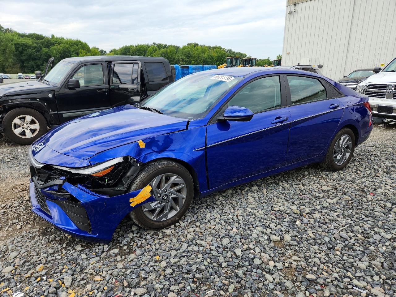 2024 HYUNDAI ELANTRA